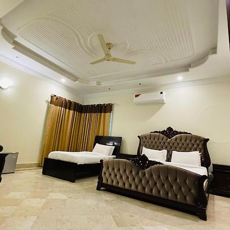 Executive Galaxy Guest House Islamabad Bagian luar foto