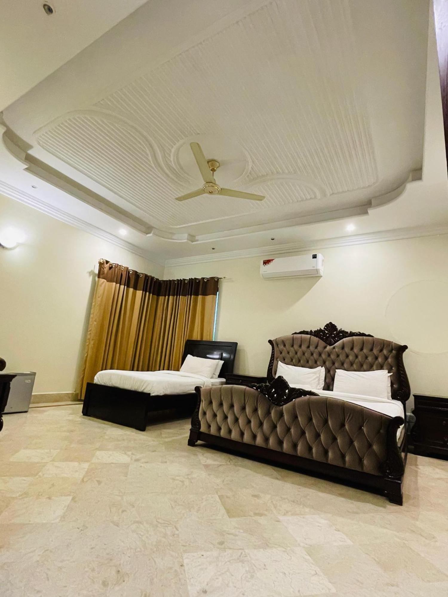 Executive Galaxy Guest House Islamabad Bagian luar foto