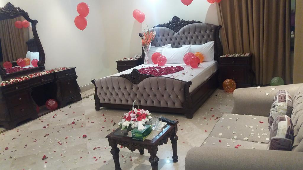 Executive Galaxy Guest House Islamabad Bagian luar foto