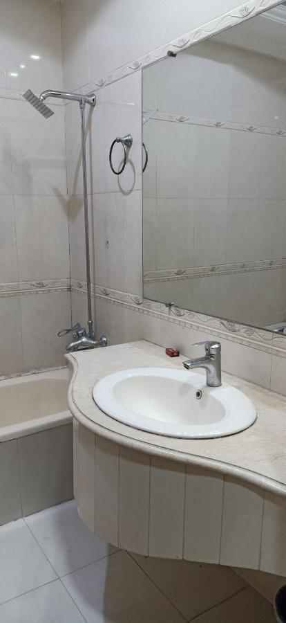 Executive Galaxy Guest House Islamabad Bagian luar foto